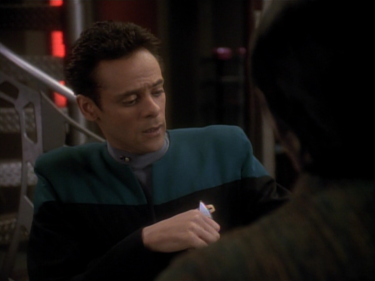 extant_StarTrek_DS9_3x18-DistantVoices_00042.jpg