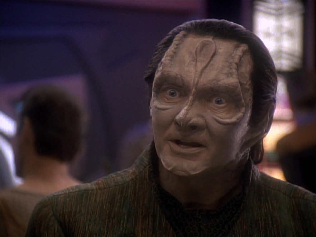 extant_StarTrek_DS9_3x18-DistantVoices_00061.jpg
