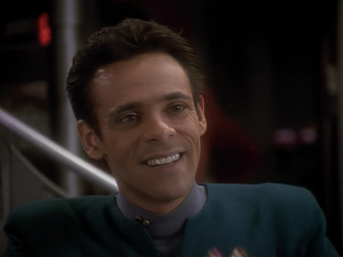 extant_StarTrek_DS9_3x18-DistantVoices_00073.jpg