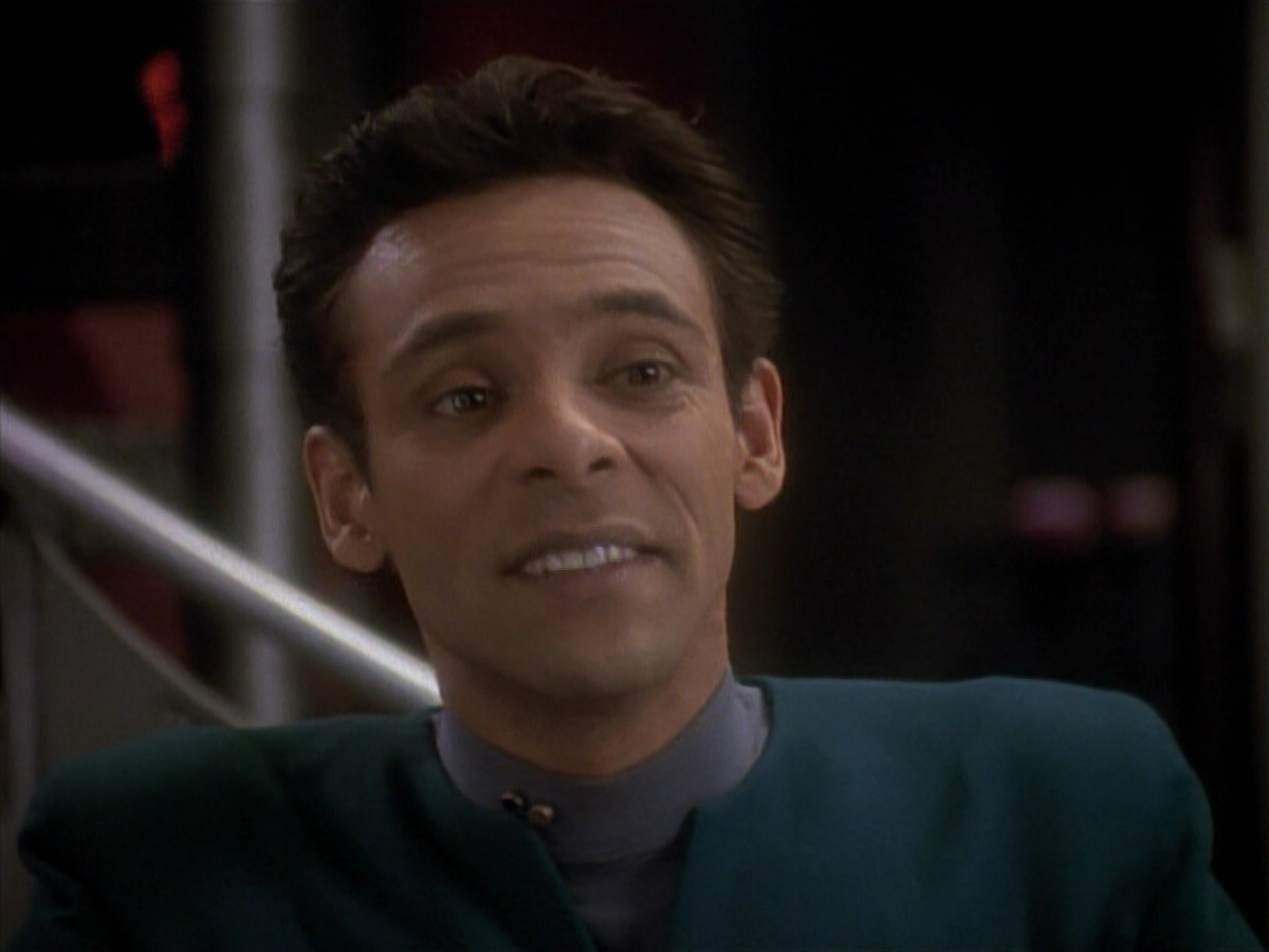 extant_StarTrek_DS9_3x18-DistantVoices_00074.jpg