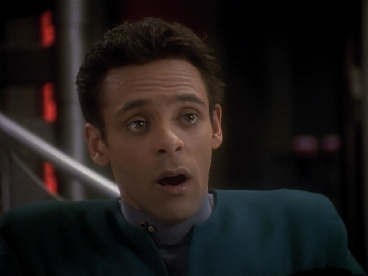 extant_StarTrek_DS9_3x18-DistantVoices_00101.jpg