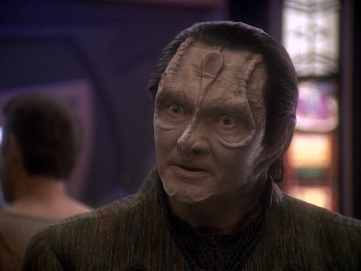 extant_StarTrek_DS9_3x18-DistantVoices_00124.jpg