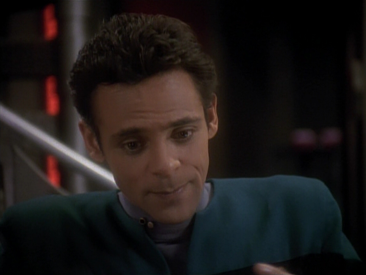 extant_StarTrek_DS9_3x18-DistantVoices_00128.jpg