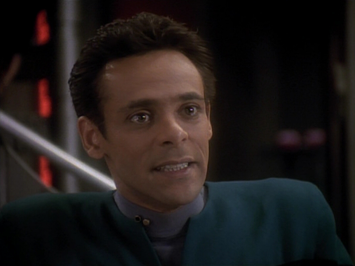 extant_StarTrek_DS9_3x18-DistantVoices_00137.jpg