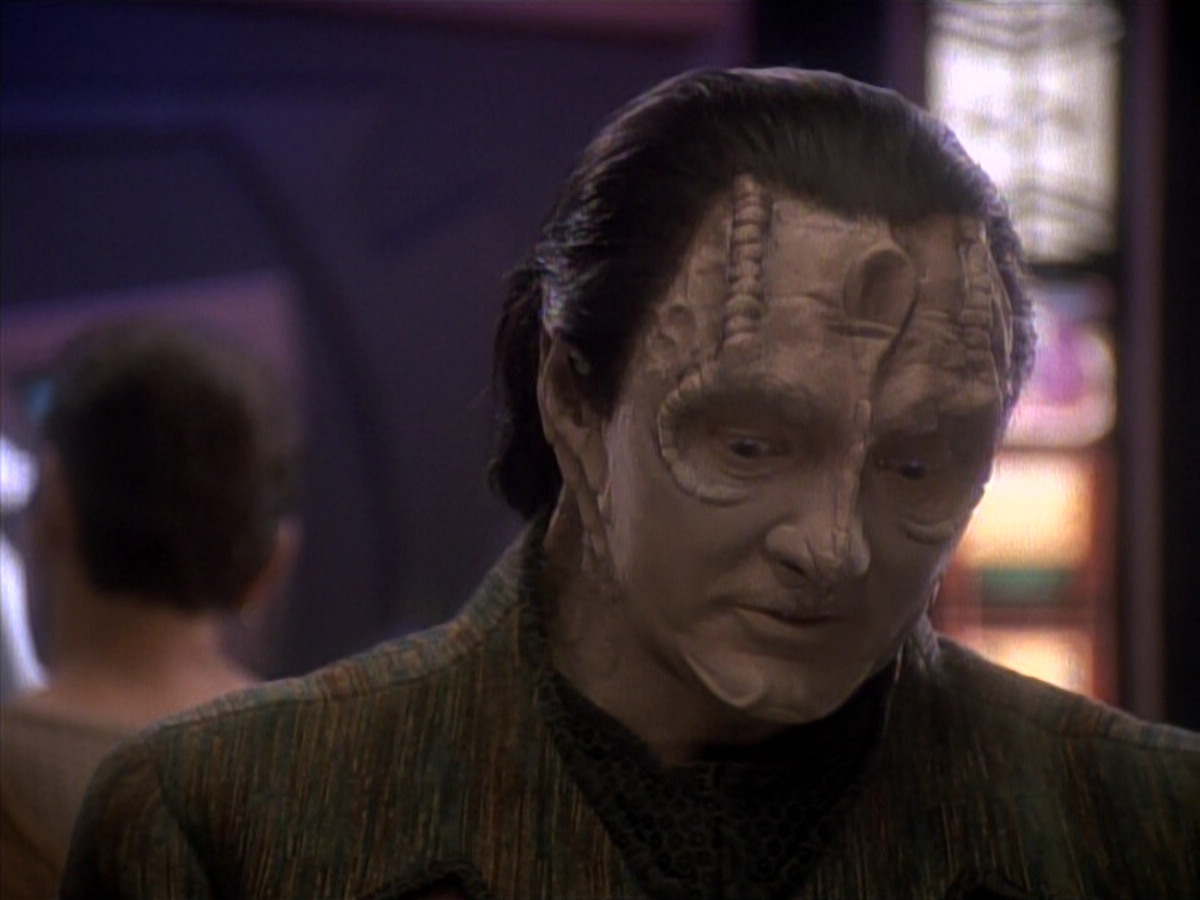 extant_StarTrek_DS9_3x18-DistantVoices_00161.jpg