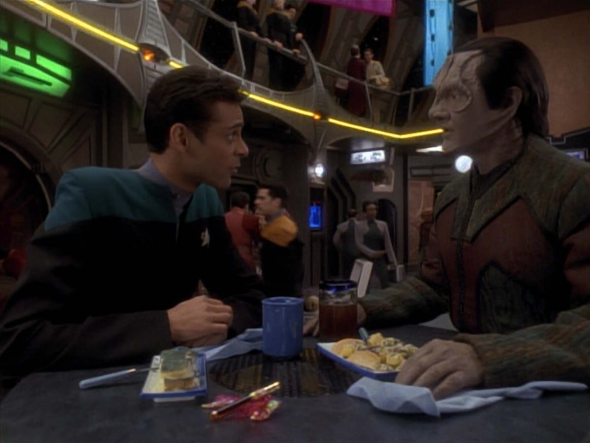 extant_StarTrek_DS9_3x18-DistantVoices_00182.jpg