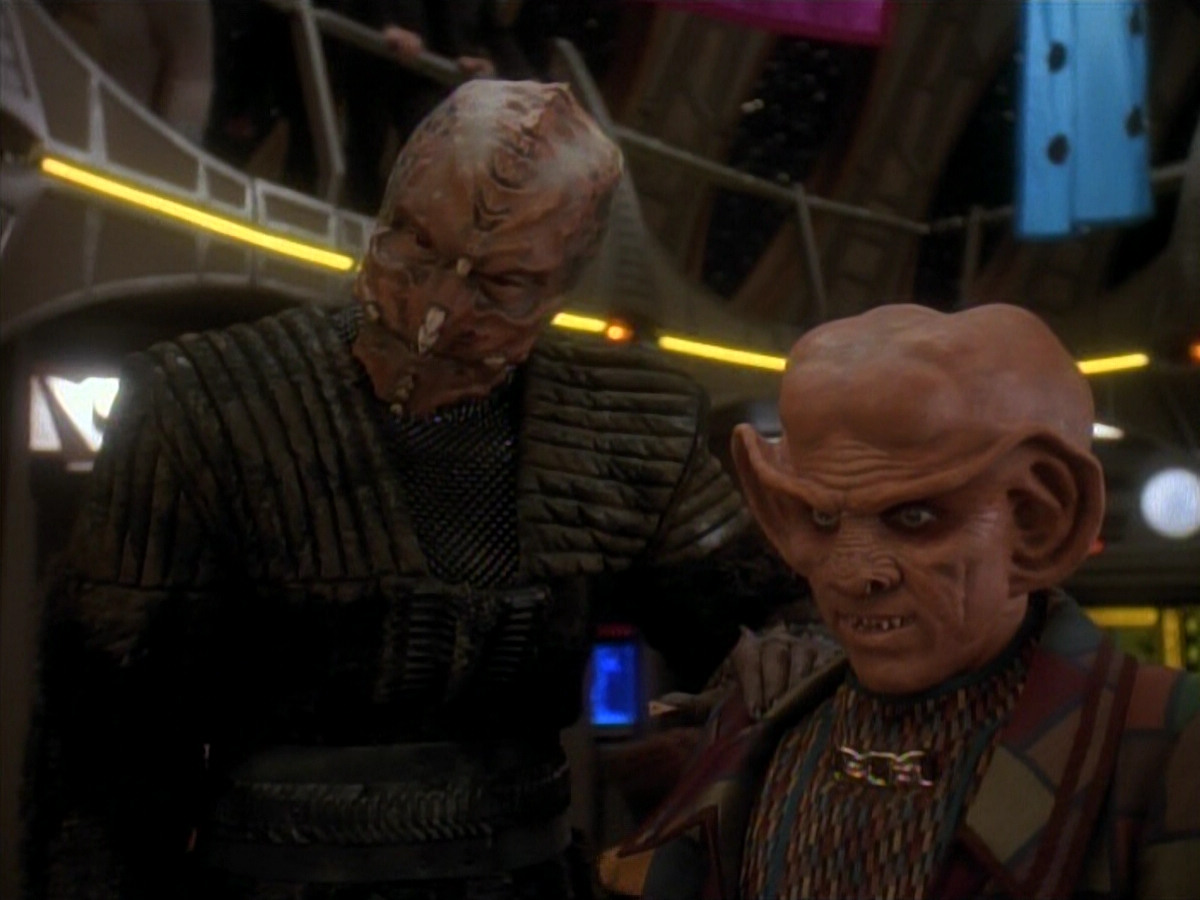 extant_StarTrek_DS9_3x18-DistantVoices_00249.jpg
