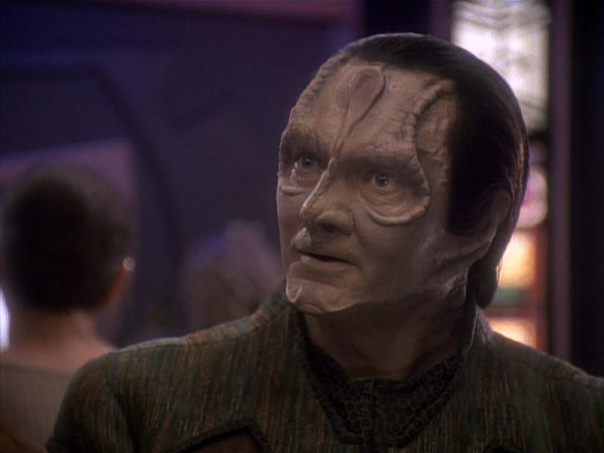 extant_StarTrek_DS9_3x18-DistantVoices_00256.jpg