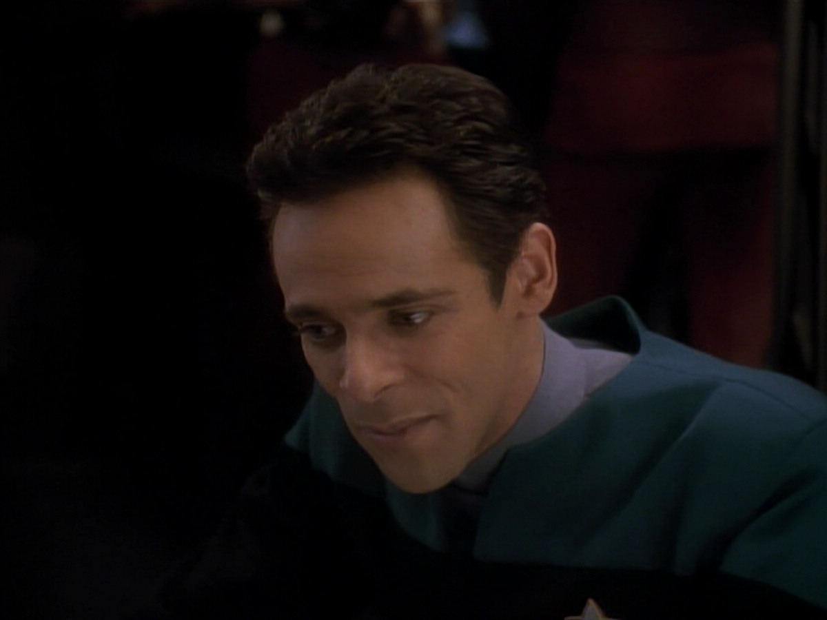 extant_StarTrek_DS9_3x18-DistantVoices_00270.jpg