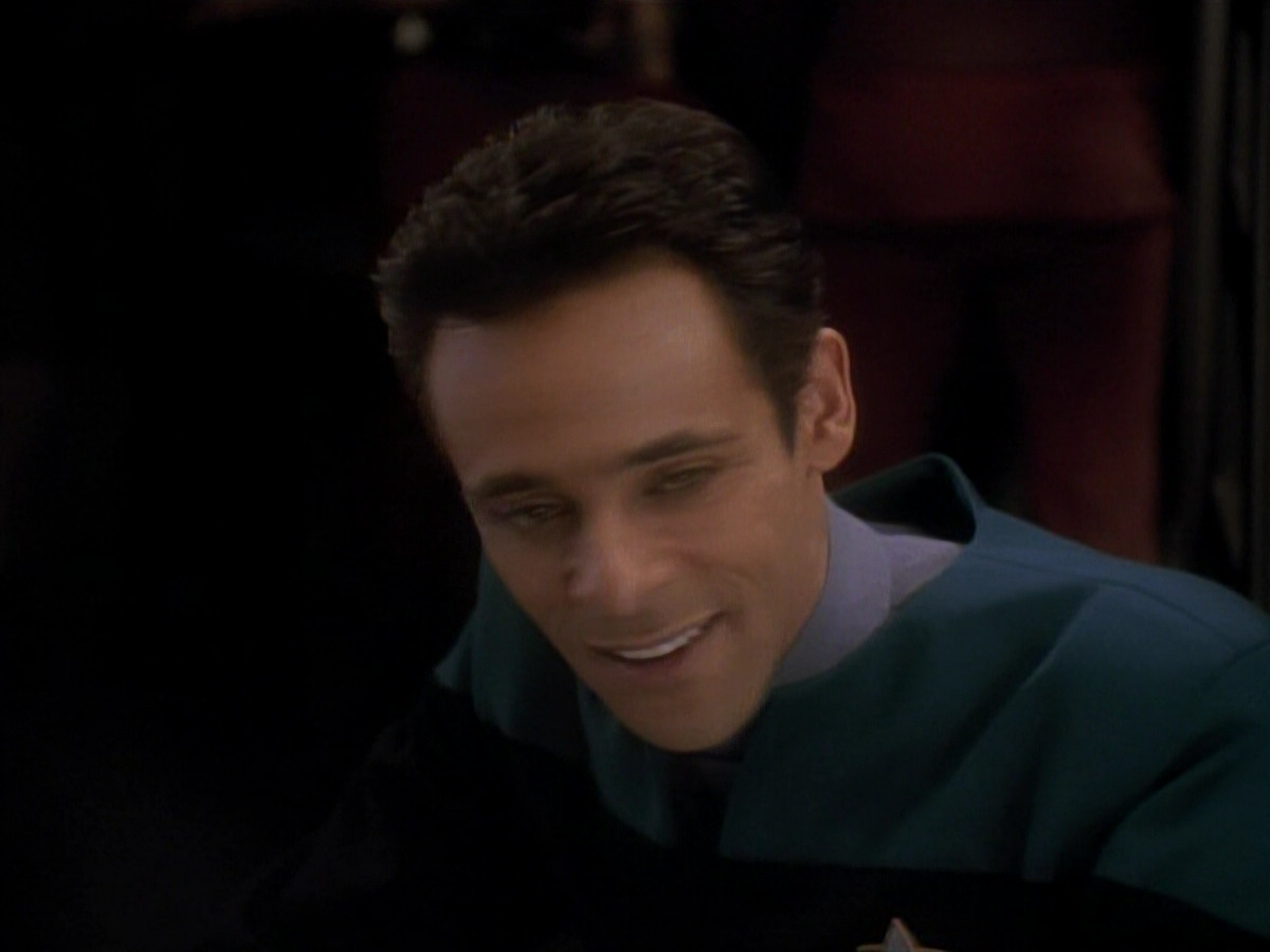 extant_StarTrek_DS9_3x18-DistantVoices_00272.jpg