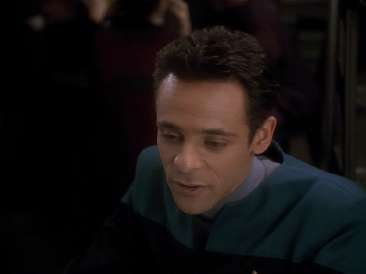 extant_StarTrek_DS9_3x18-DistantVoices_00290.jpg