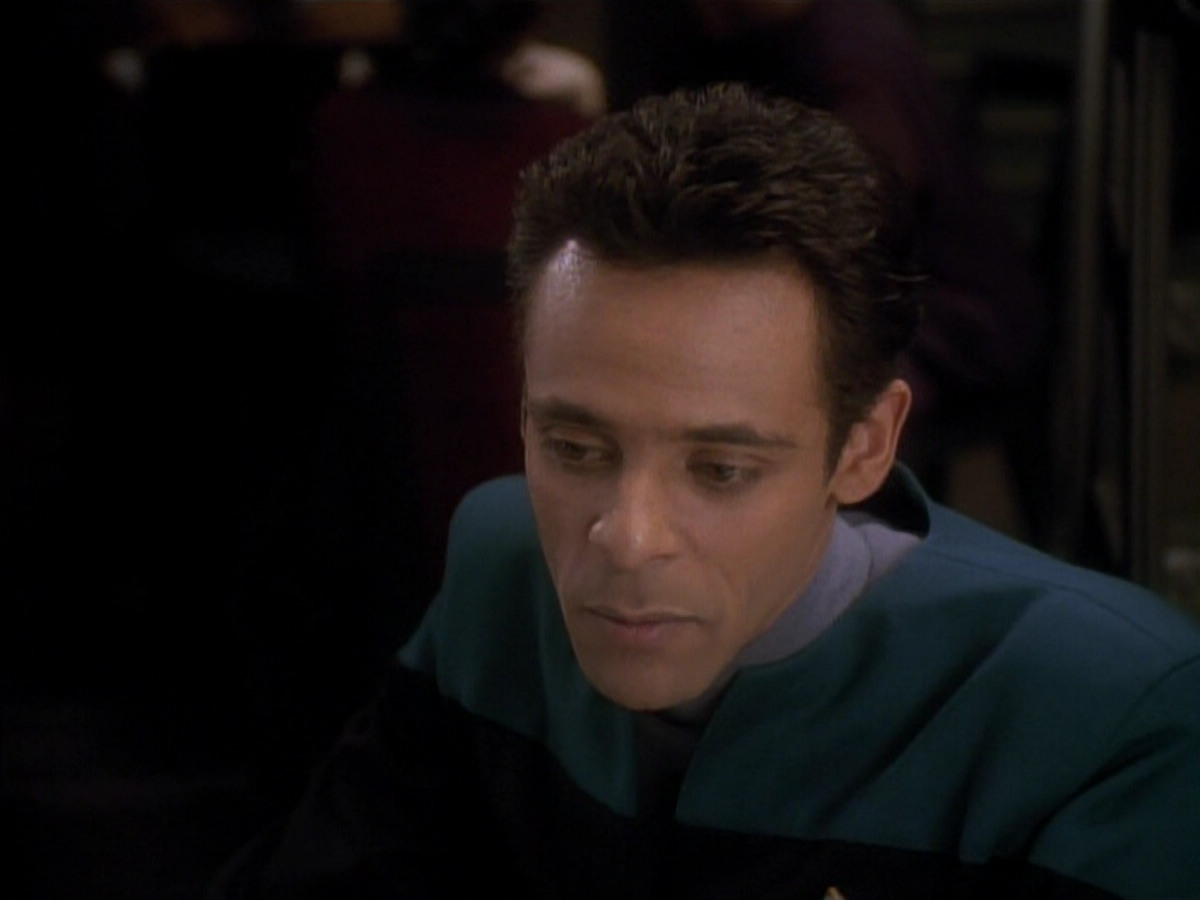 extant_StarTrek_DS9_3x18-DistantVoices_00291.jpg