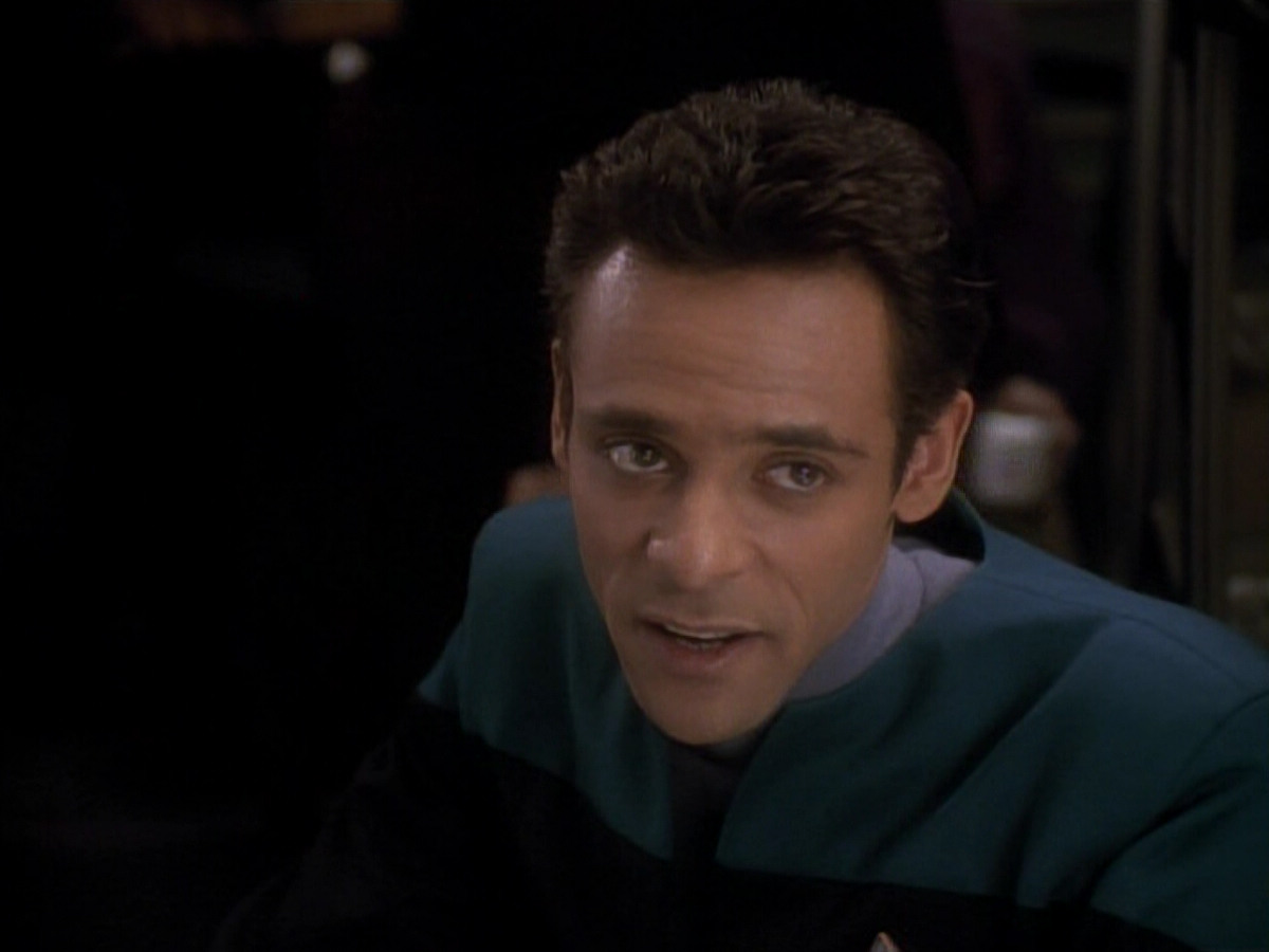extant_StarTrek_DS9_3x18-DistantVoices_00293.jpg