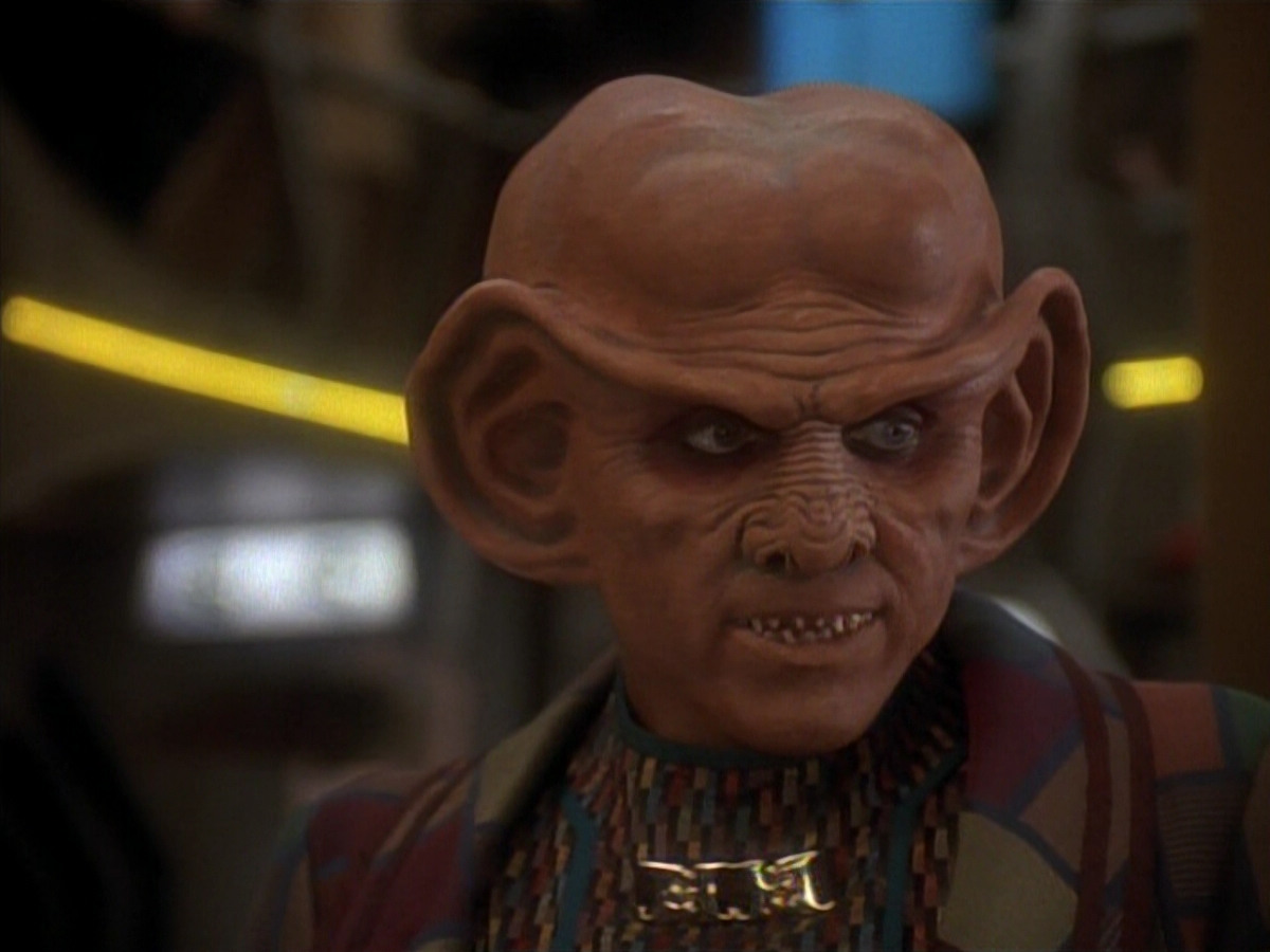 extant_StarTrek_DS9_3x18-DistantVoices_00301.jpg
