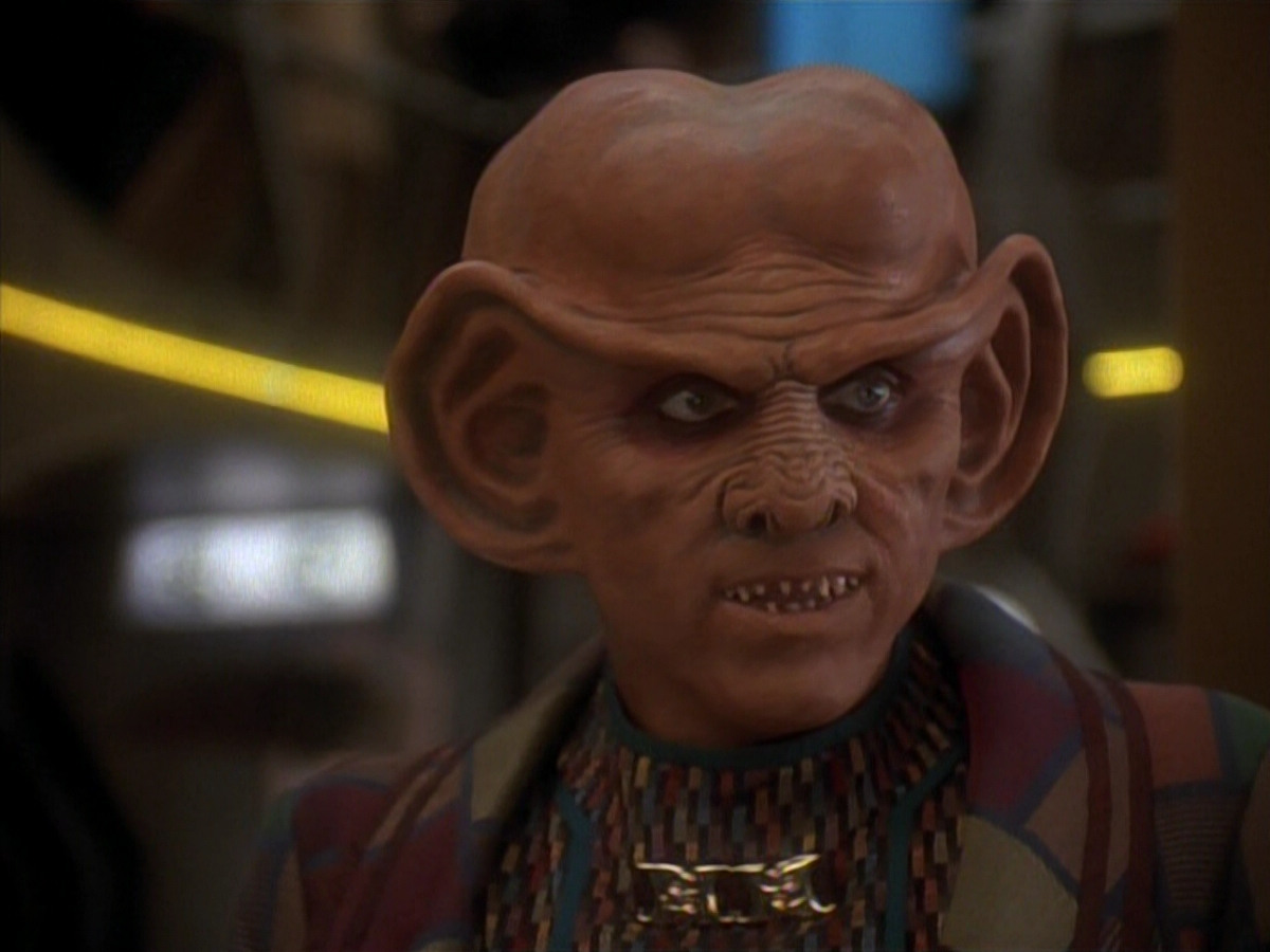 extant_StarTrek_DS9_3x18-DistantVoices_00304.jpg