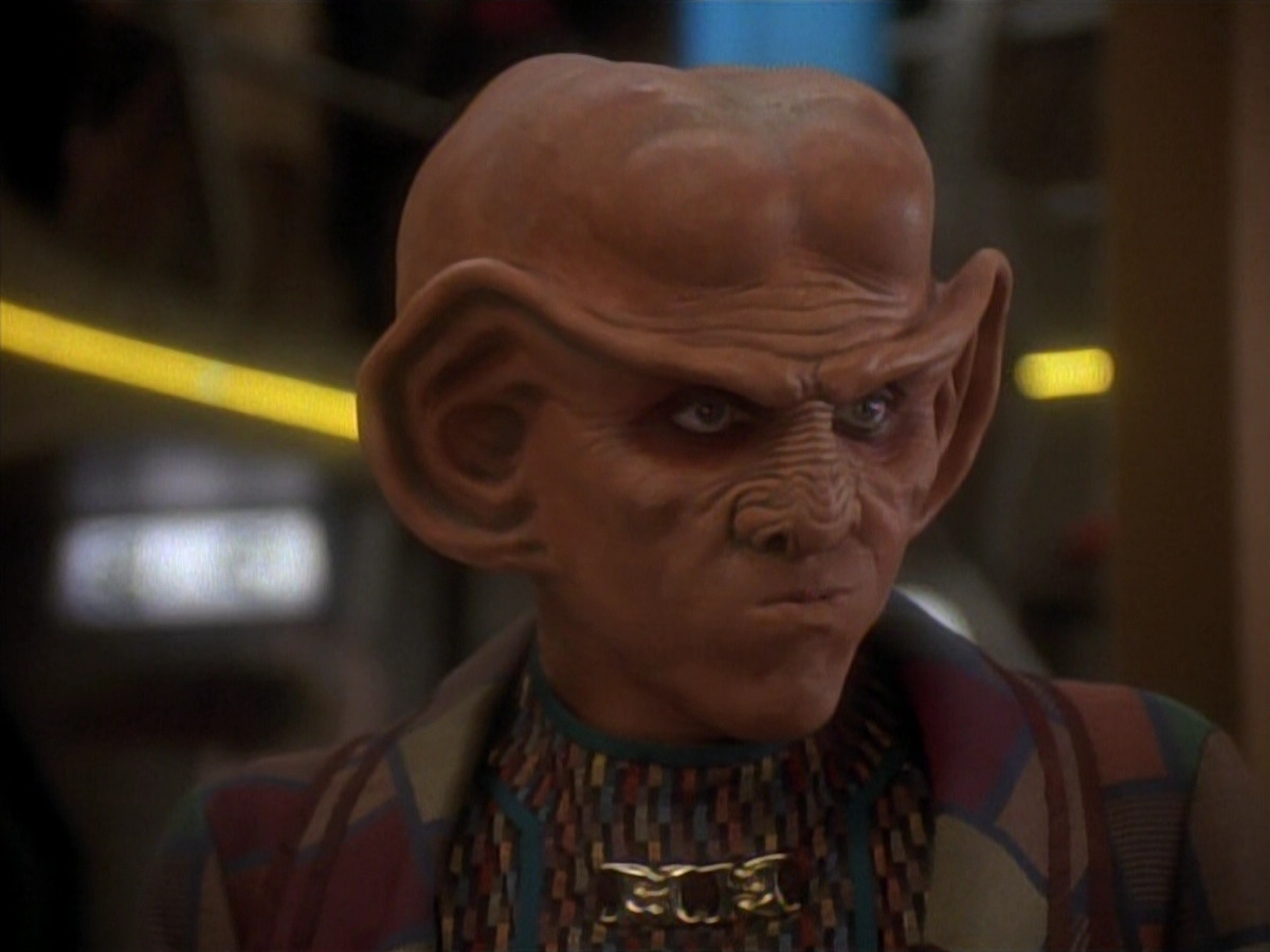 extant_StarTrek_DS9_3x18-DistantVoices_00308.jpg