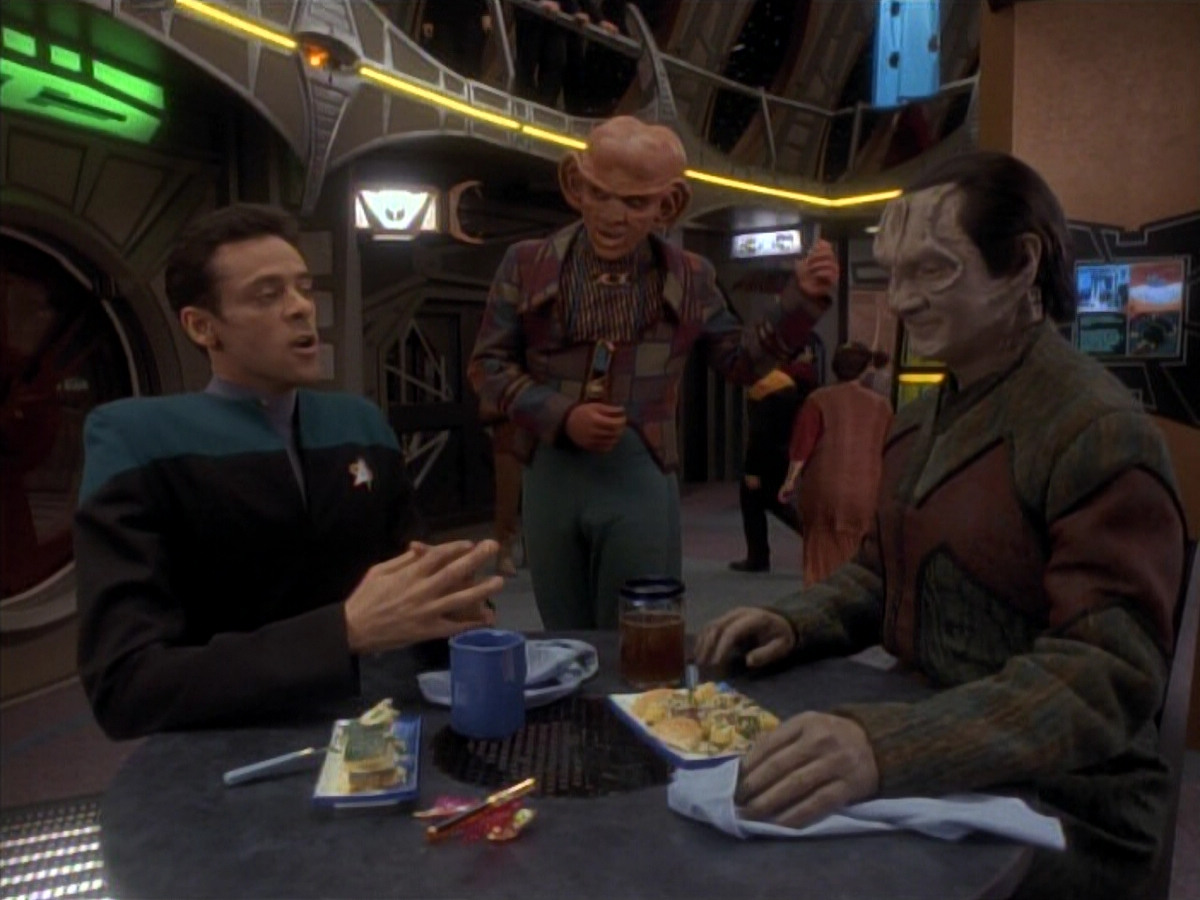 extant_StarTrek_DS9_3x18-DistantVoices_00325.jpg