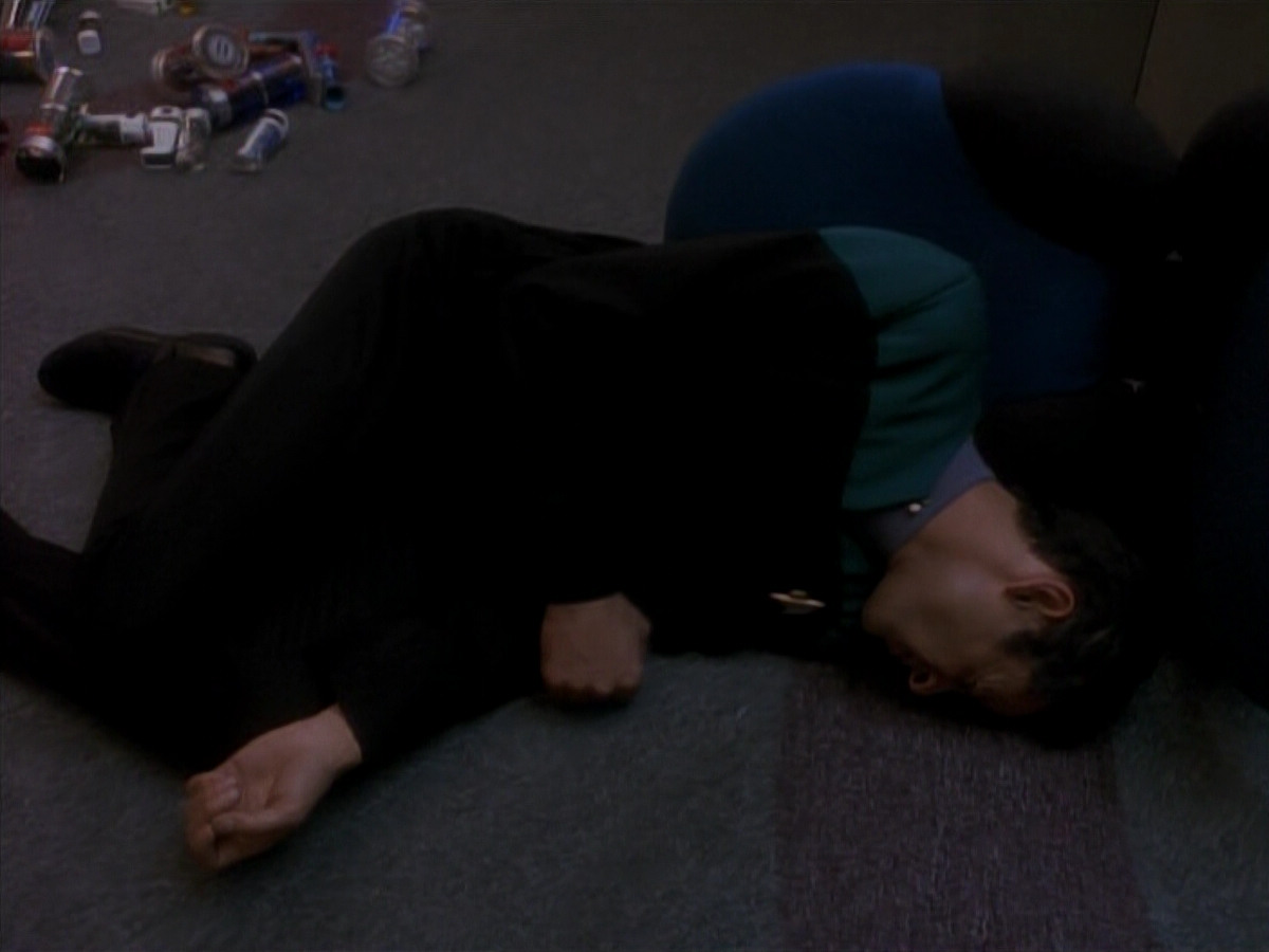 extant_StarTrek_DS9_3x18-DistantVoices_00534.jpg