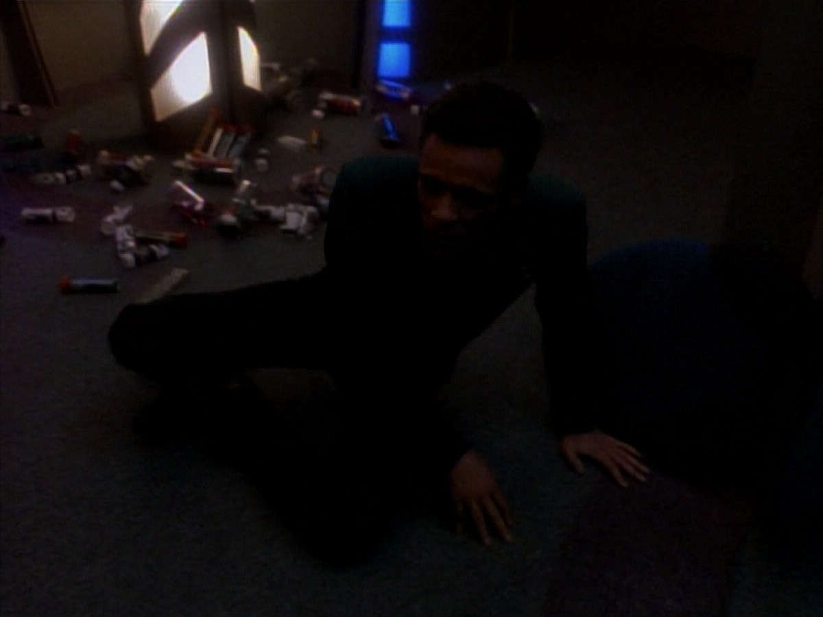 extant_StarTrek_DS9_3x18-DistantVoices_00547.jpg
