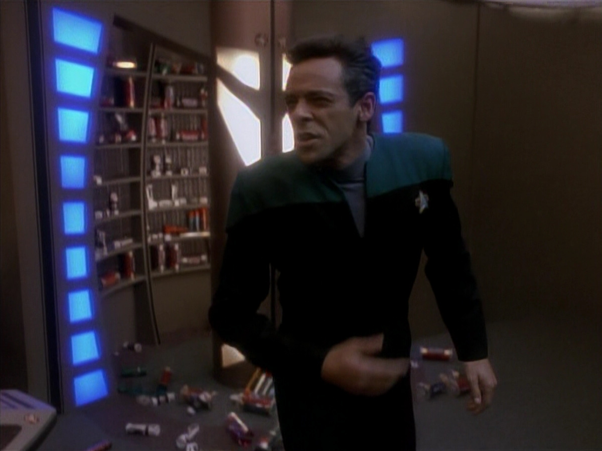 extant_StarTrek_DS9_3x18-DistantVoices_00550.jpg