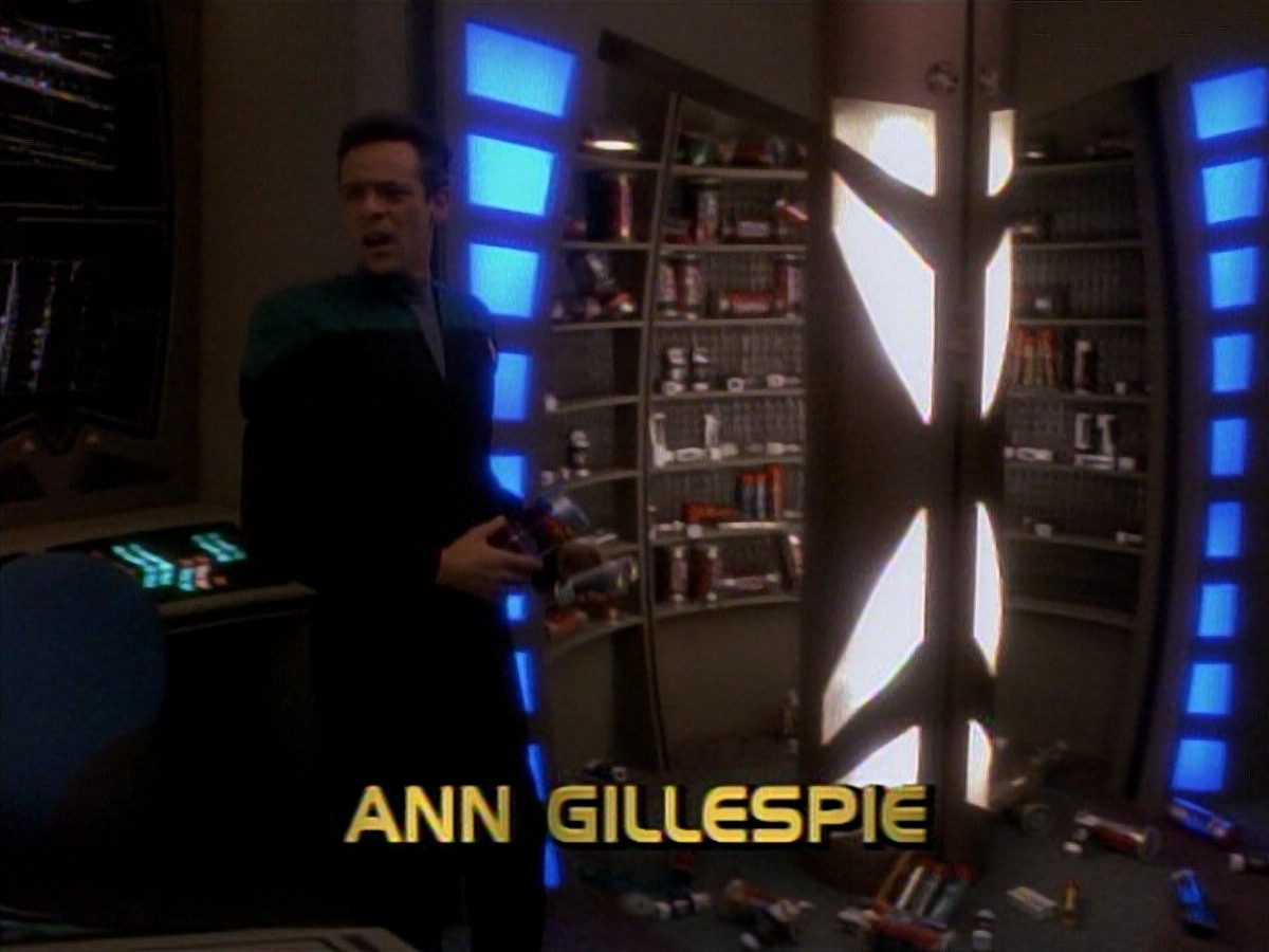 extant_StarTrek_DS9_3x18-DistantVoices_00563.jpg