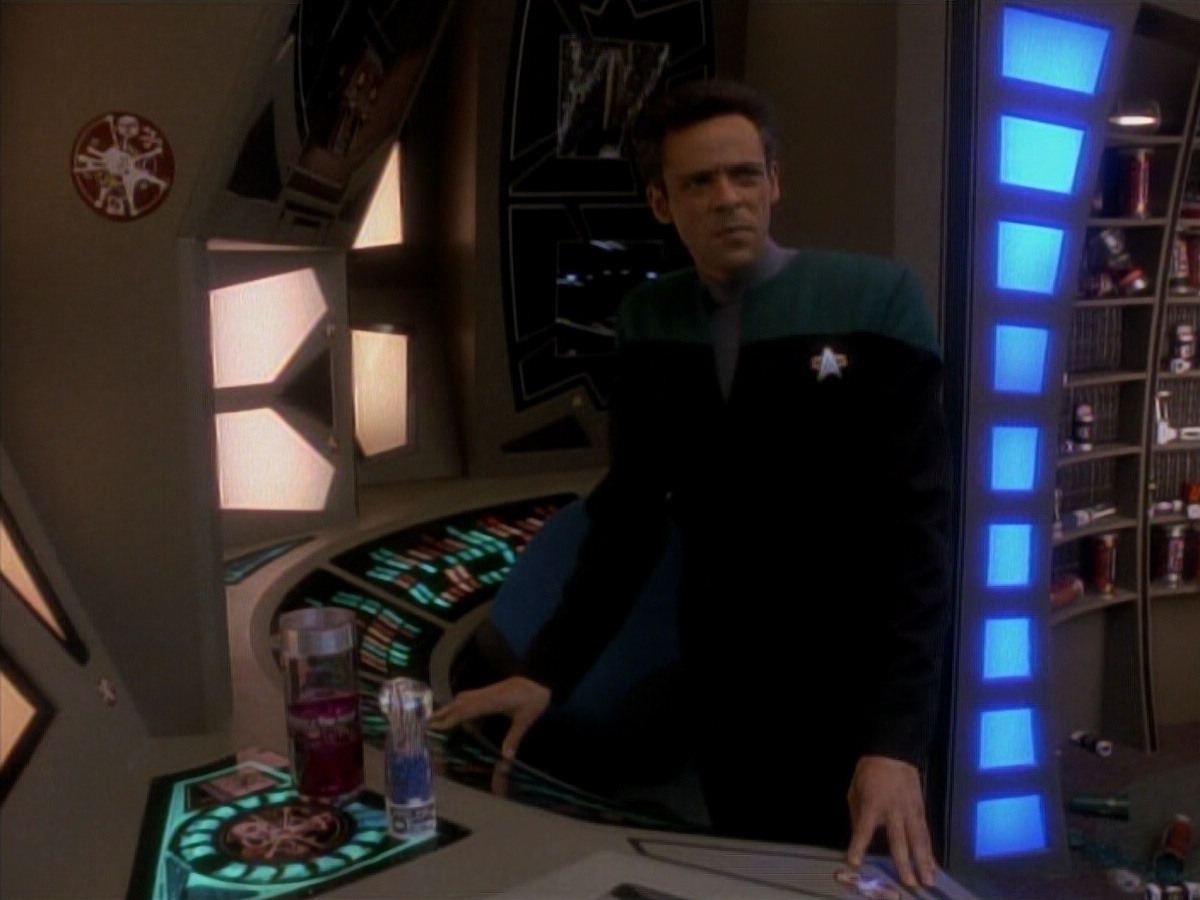 extant_StarTrek_DS9_3x18-DistantVoices_00593.jpg