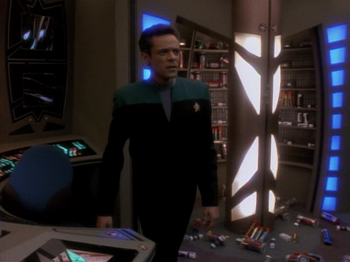 extant_StarTrek_DS9_3x18-DistantVoices_00605.jpg
