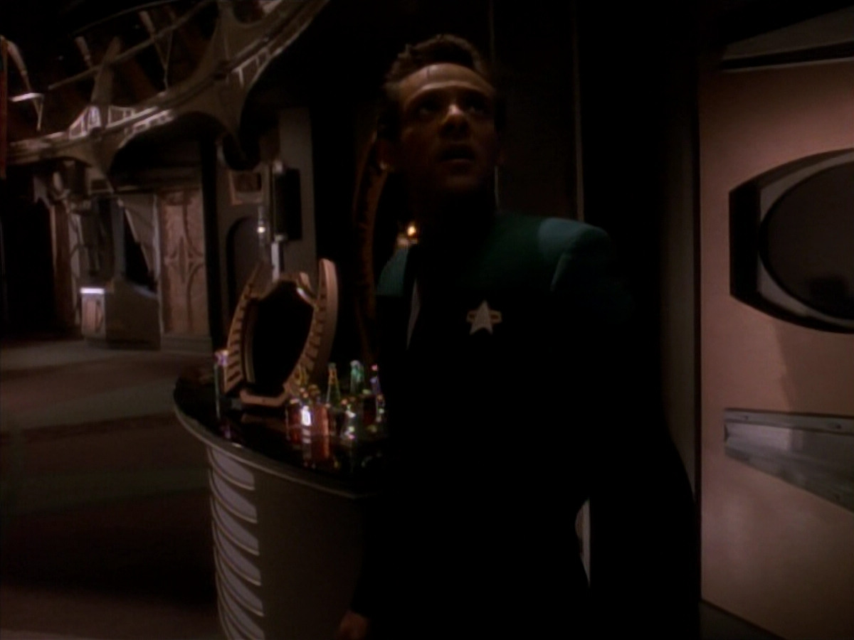extant_StarTrek_DS9_3x18-DistantVoices_00648.jpg