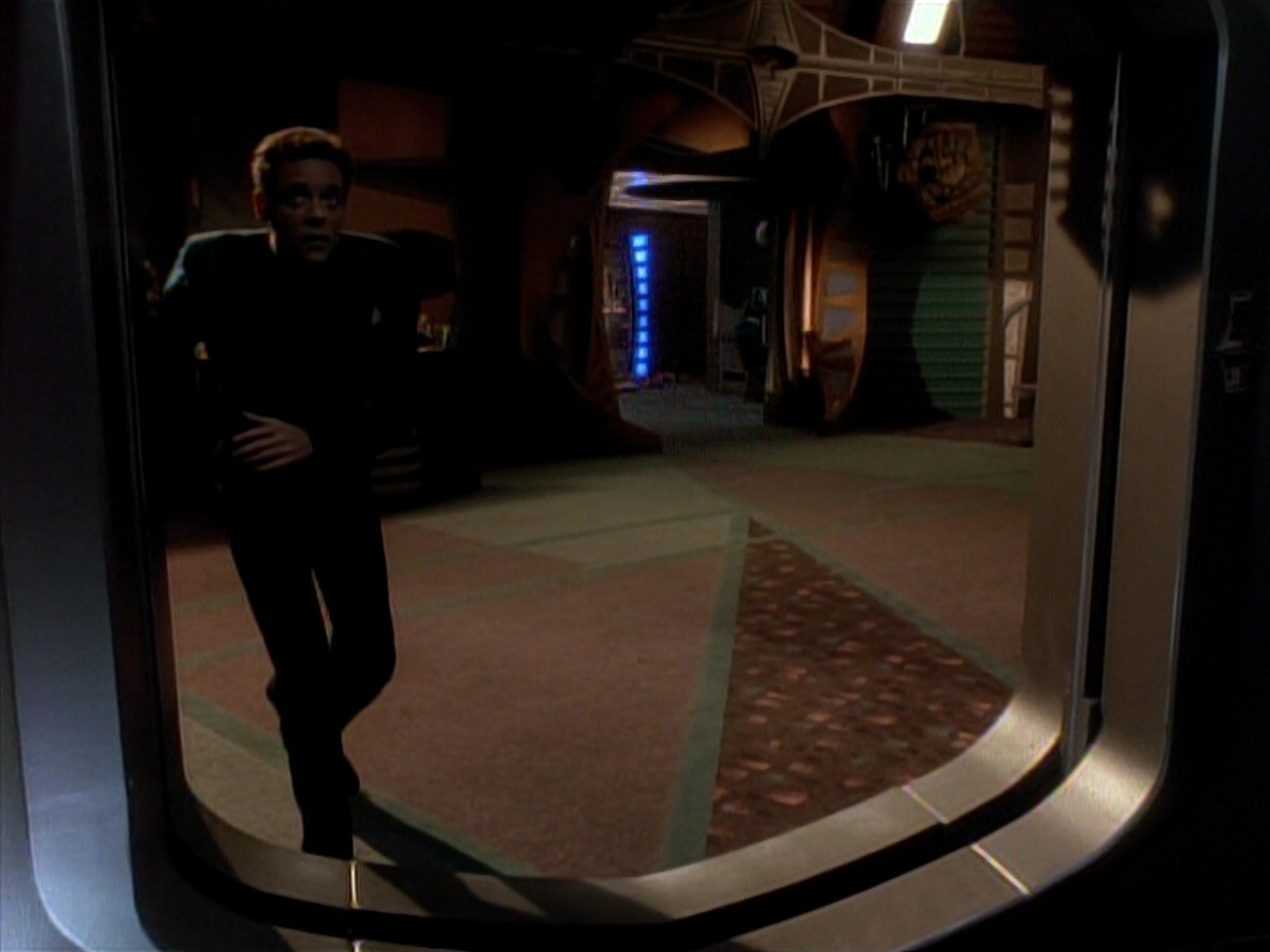extant_StarTrek_DS9_3x18-DistantVoices_00694.jpg