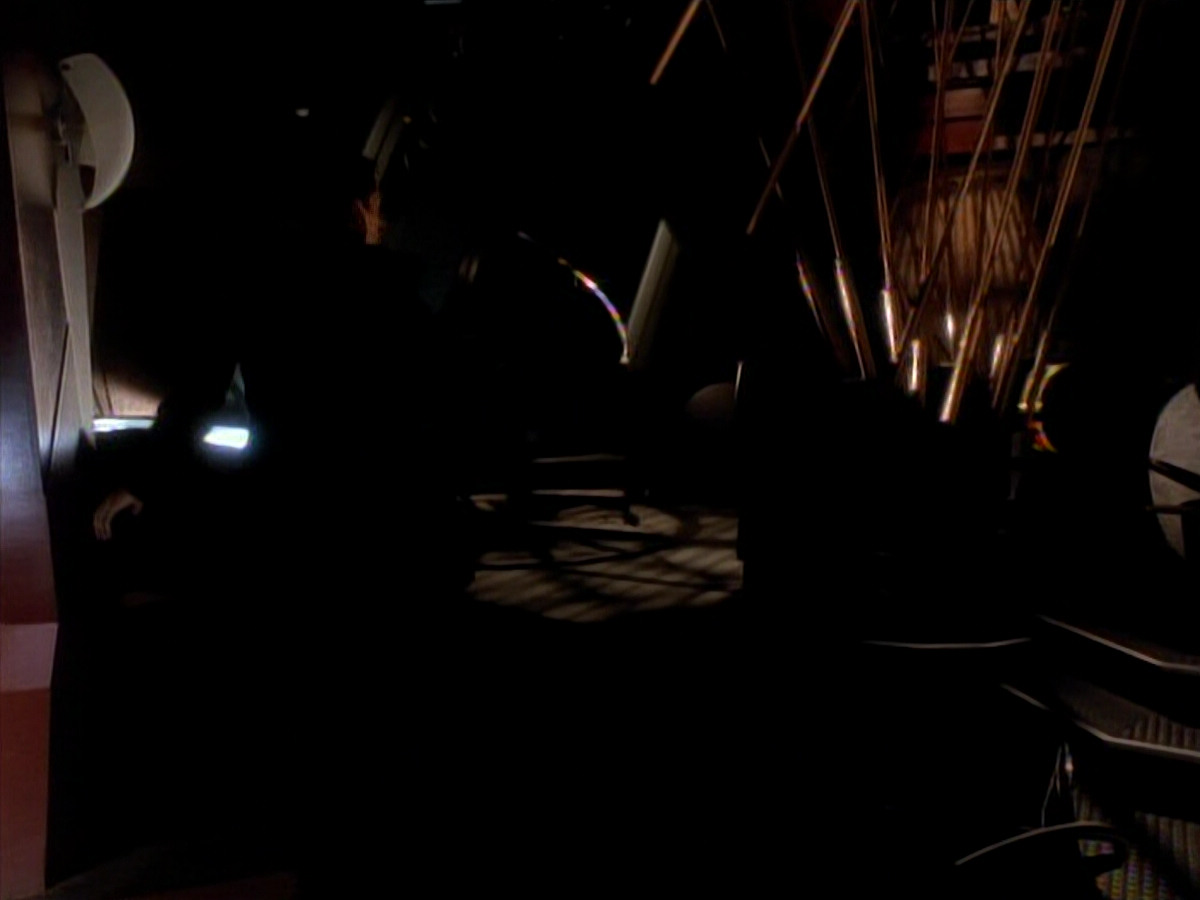 extant_StarTrek_DS9_3x18-DistantVoices_00710.jpg