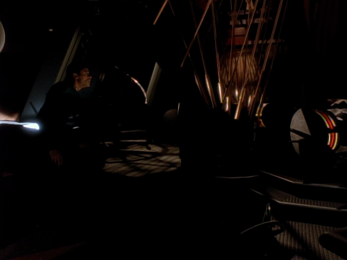 extant_StarTrek_DS9_3x18-DistantVoices_00716.jpg