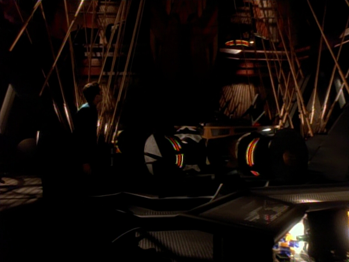 extant_StarTrek_DS9_3x18-DistantVoices_00723.jpg