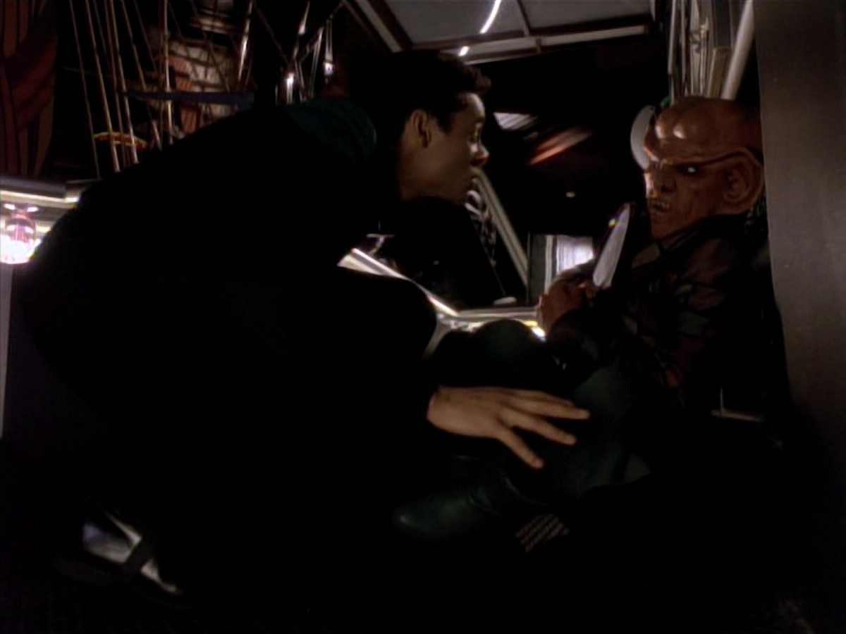 extant_StarTrek_DS9_3x18-DistantVoices_00744.jpg