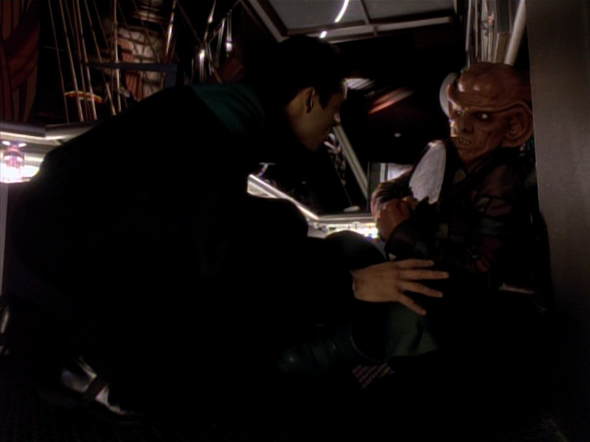 extant_StarTrek_DS9_3x18-DistantVoices_00749.jpg