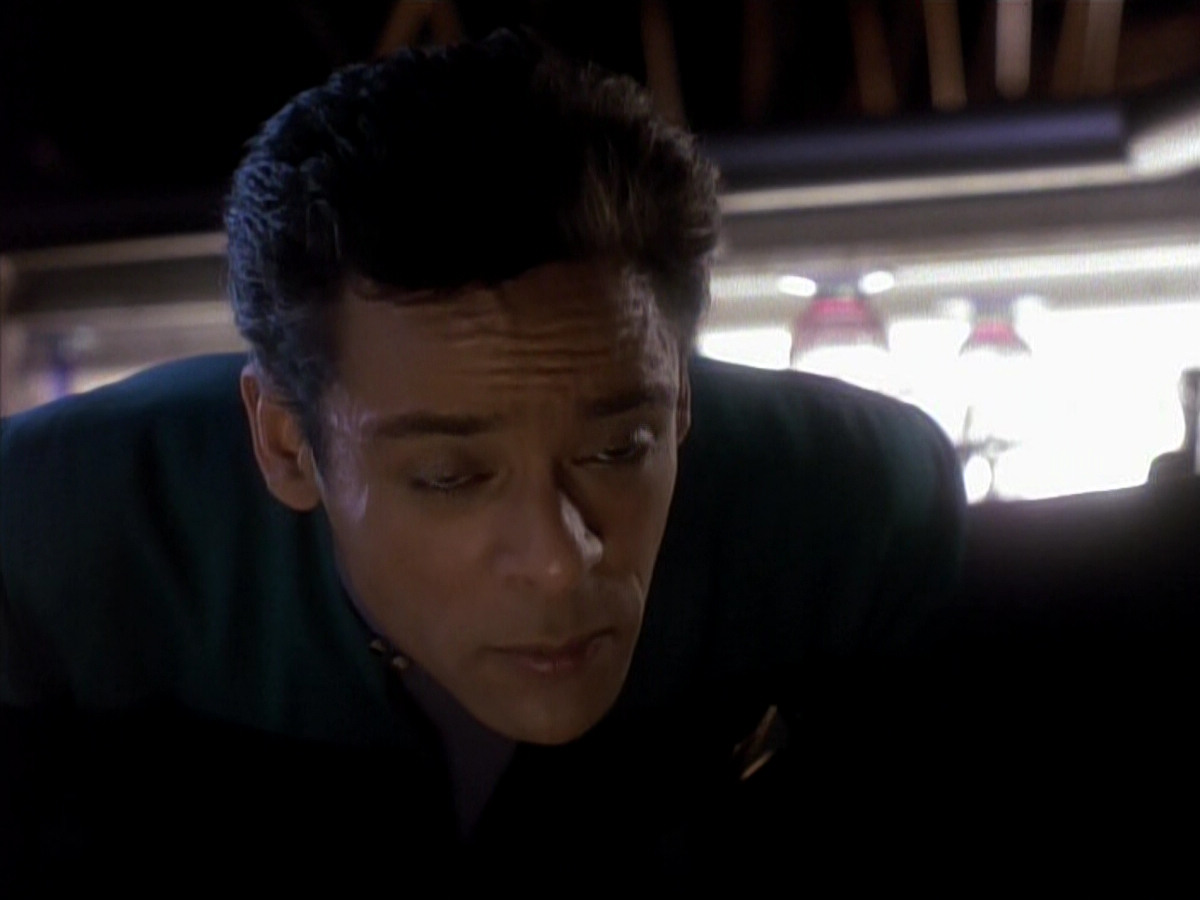 extant_StarTrek_DS9_3x18-DistantVoices_00768.jpg