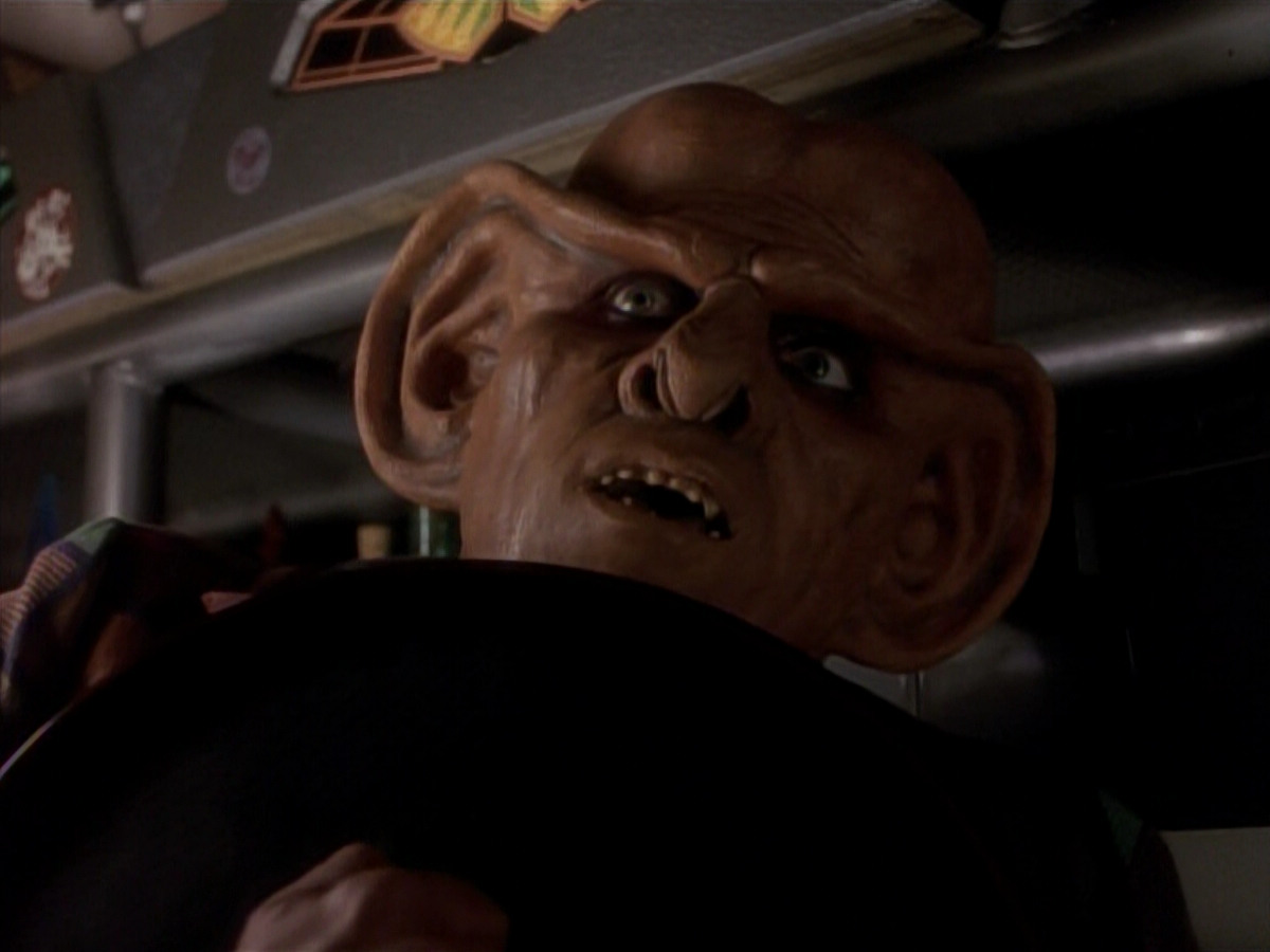 extant_StarTrek_DS9_3x18-DistantVoices_00773.jpg