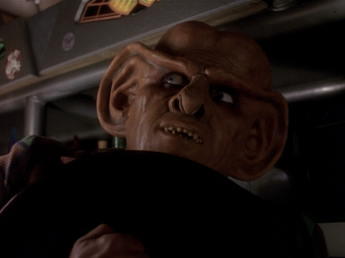 extant_StarTrek_DS9_3x18-DistantVoices_00791.jpg
