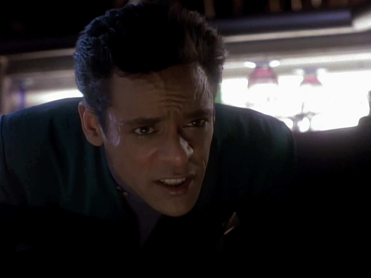 extant_StarTrek_DS9_3x18-DistantVoices_00807.jpg