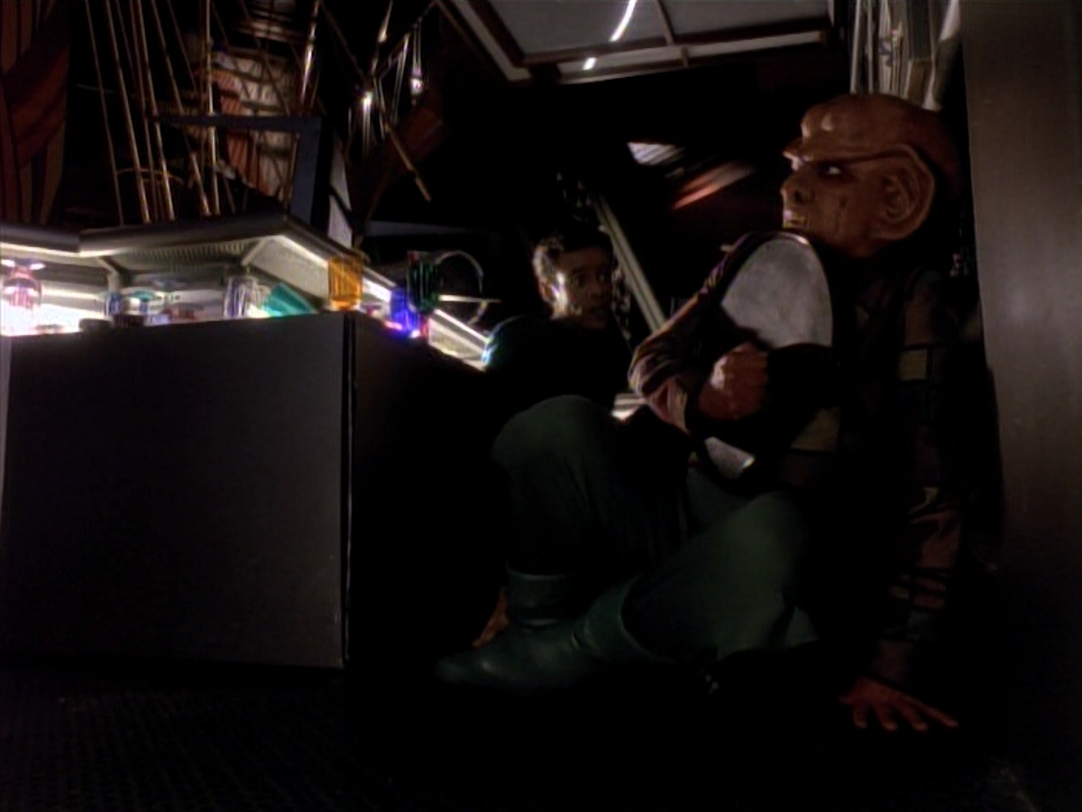 extant_StarTrek_DS9_3x18-DistantVoices_00820.jpg