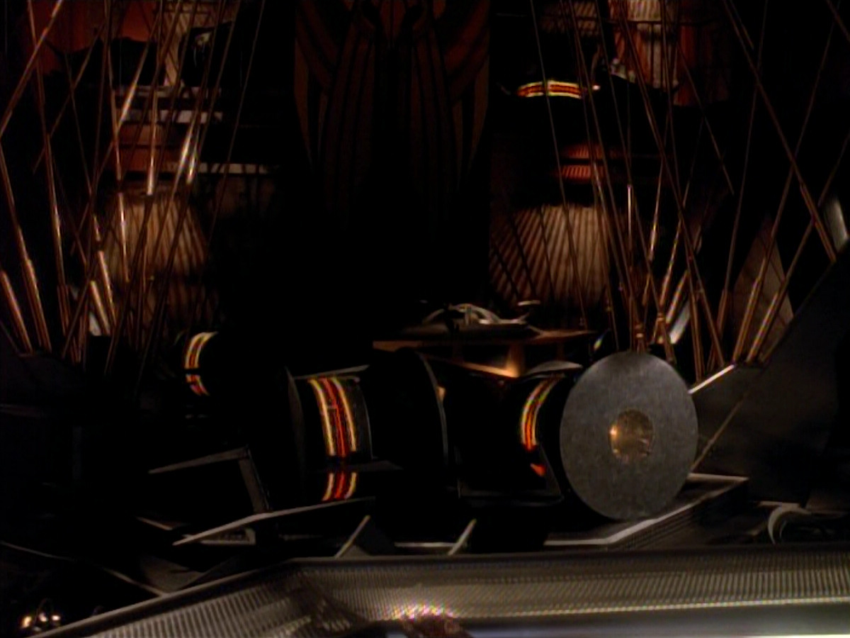 extant_StarTrek_DS9_3x18-DistantVoices_00837.jpg