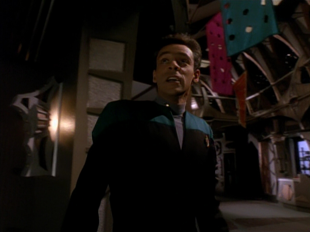 extant_StarTrek_DS9_3x18-DistantVoices_00848.jpg