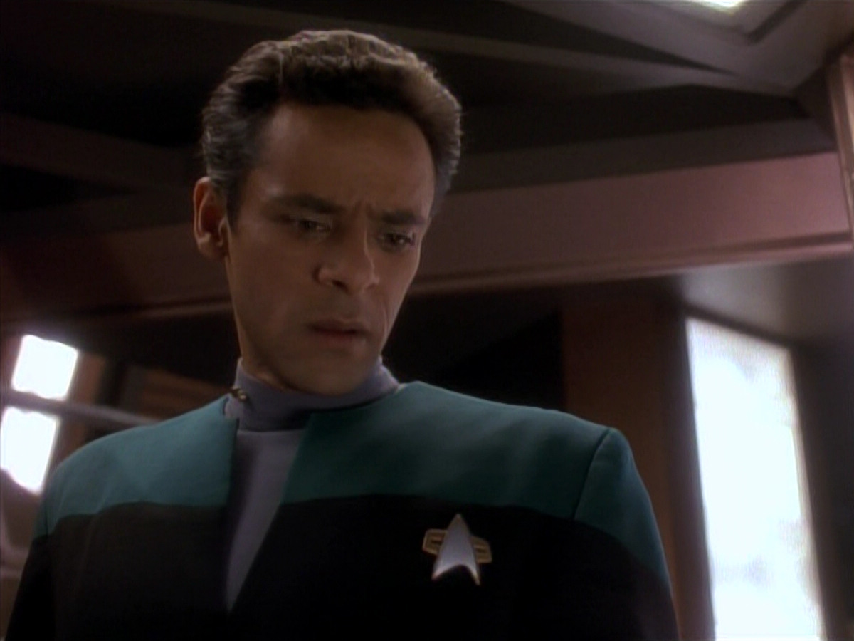 extant_StarTrek_DS9_3x18-DistantVoices_00869.jpg