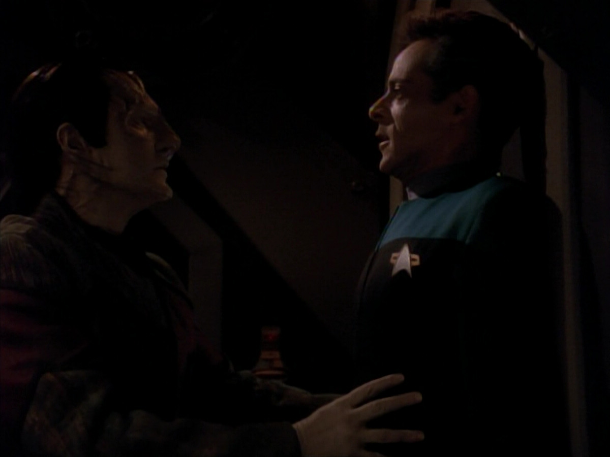 extant_StarTrek_DS9_3x18-DistantVoices_00912.jpg