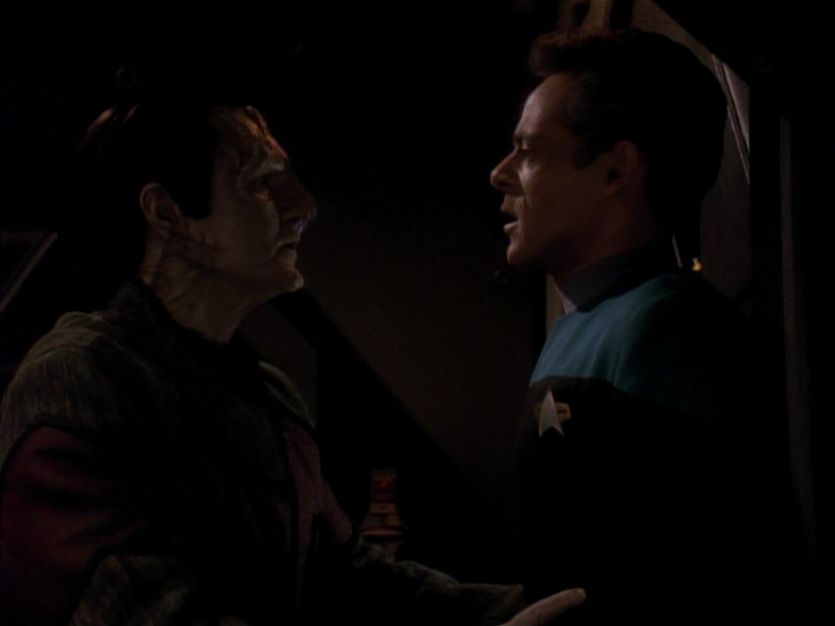extant_StarTrek_DS9_3x18-DistantVoices_00915.jpg