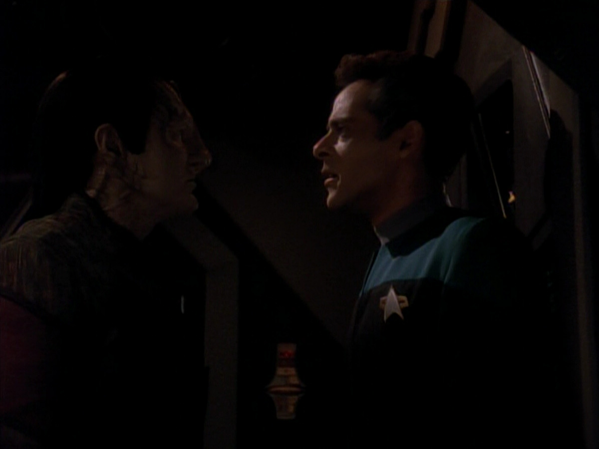 extant_StarTrek_DS9_3x18-DistantVoices_00918.jpg