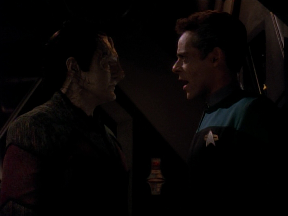 extant_StarTrek_DS9_3x18-DistantVoices_00924.jpg