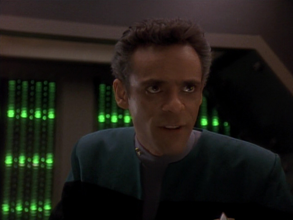 extant_StarTrek_DS9_3x18-DistantVoices_00941.jpg