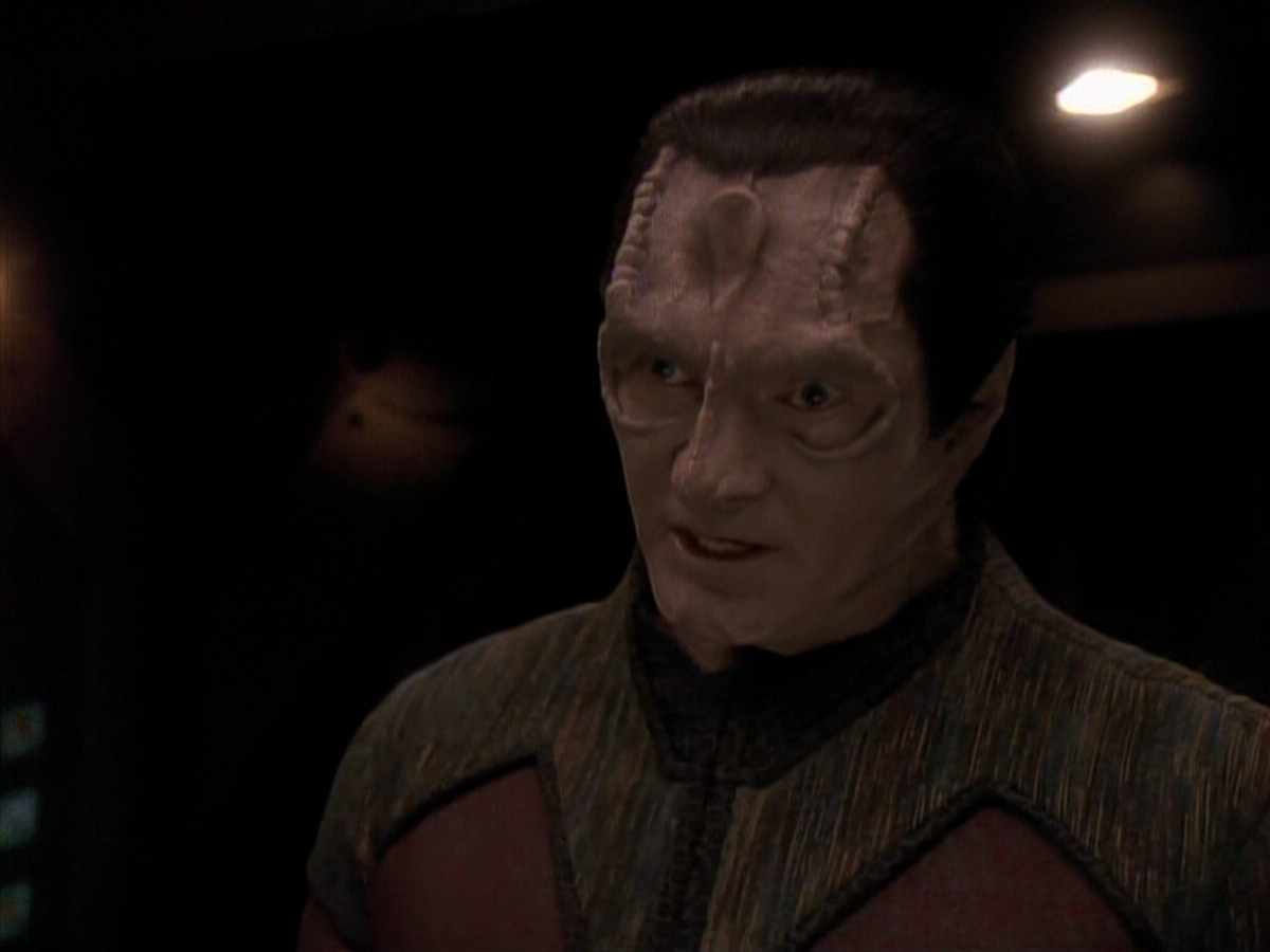 extant_StarTrek_DS9_3x18-DistantVoices_00946.jpg