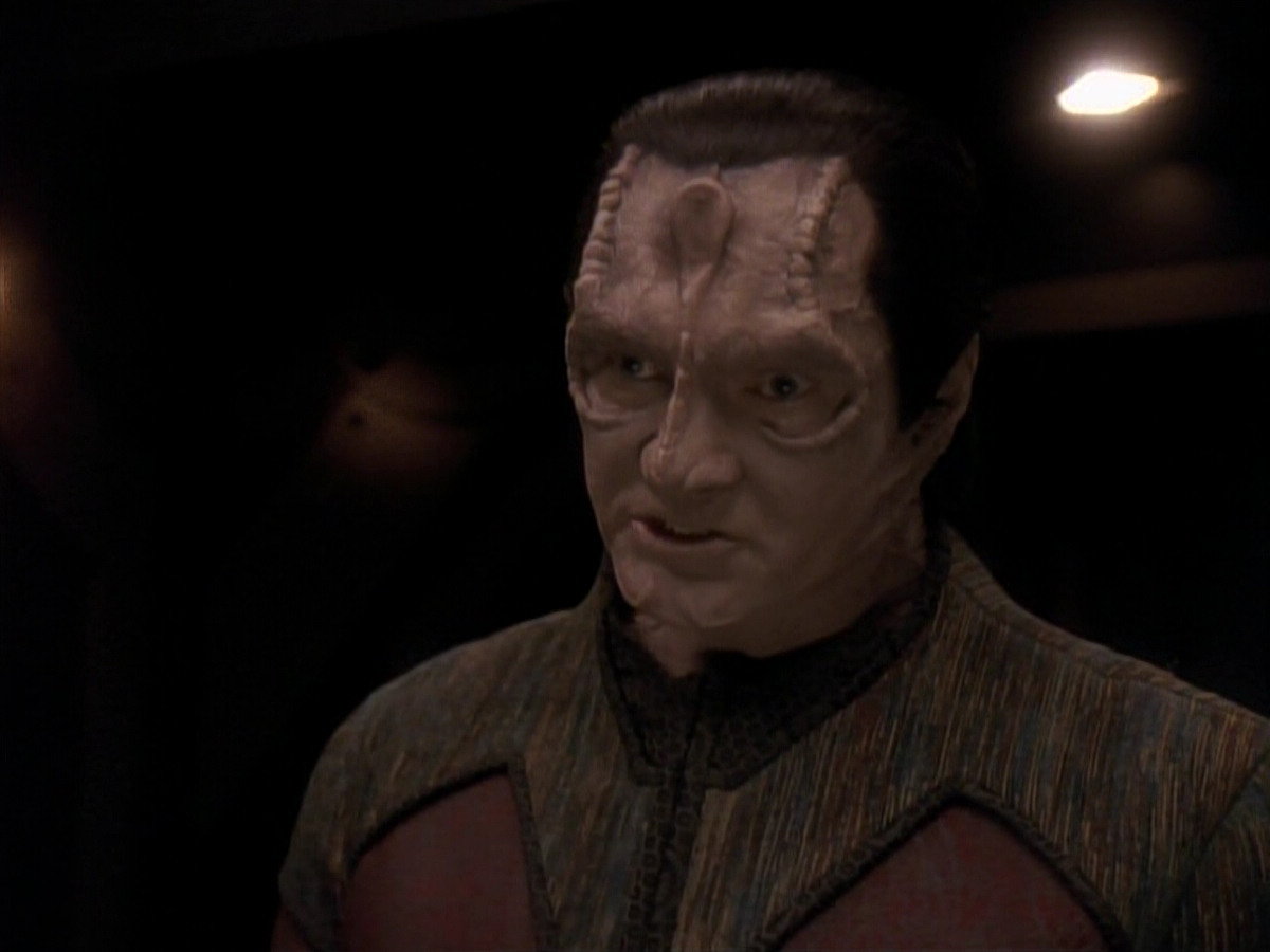 extant_StarTrek_DS9_3x18-DistantVoices_00947.jpg