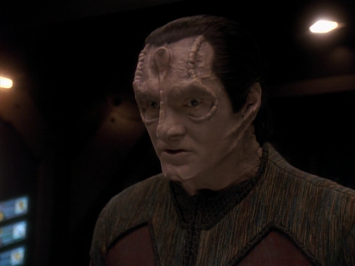 extant_StarTrek_DS9_3x18-DistantVoices_00953.jpg